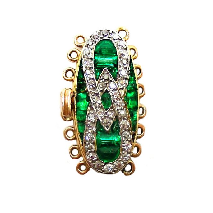 Early 20th century emerald and diamond oval cluster clasp, c.1915, with fittings for eight rows, | MasterArt